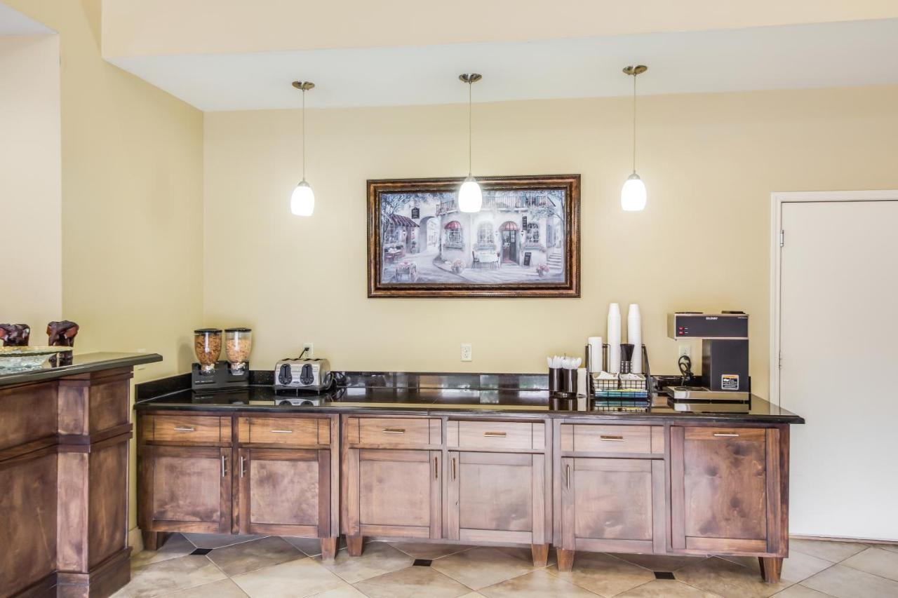Americas Best Value Inn & Suites Tomball Ngoại thất bức ảnh