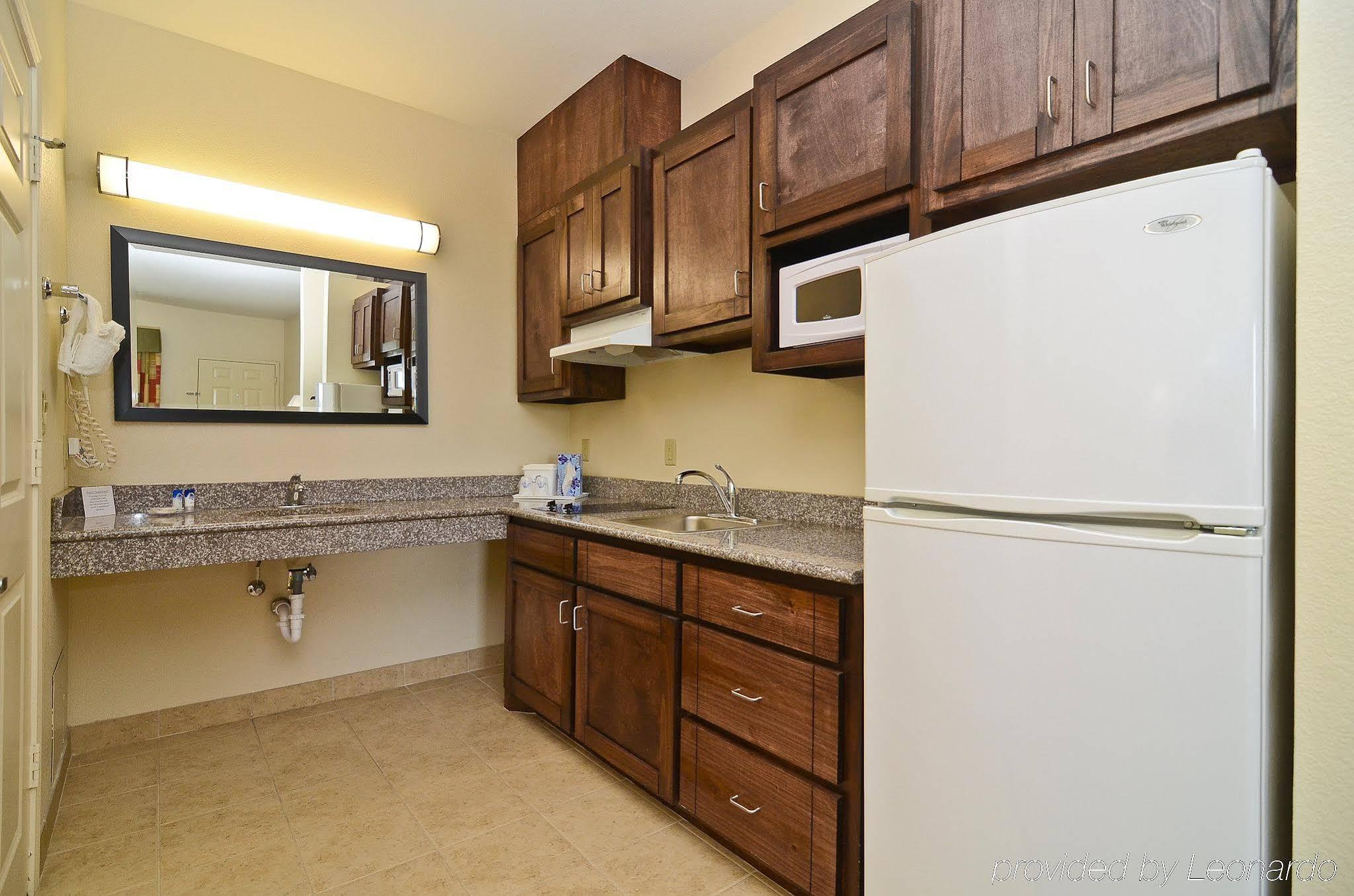 Americas Best Value Inn & Suites Tomball Ngoại thất bức ảnh