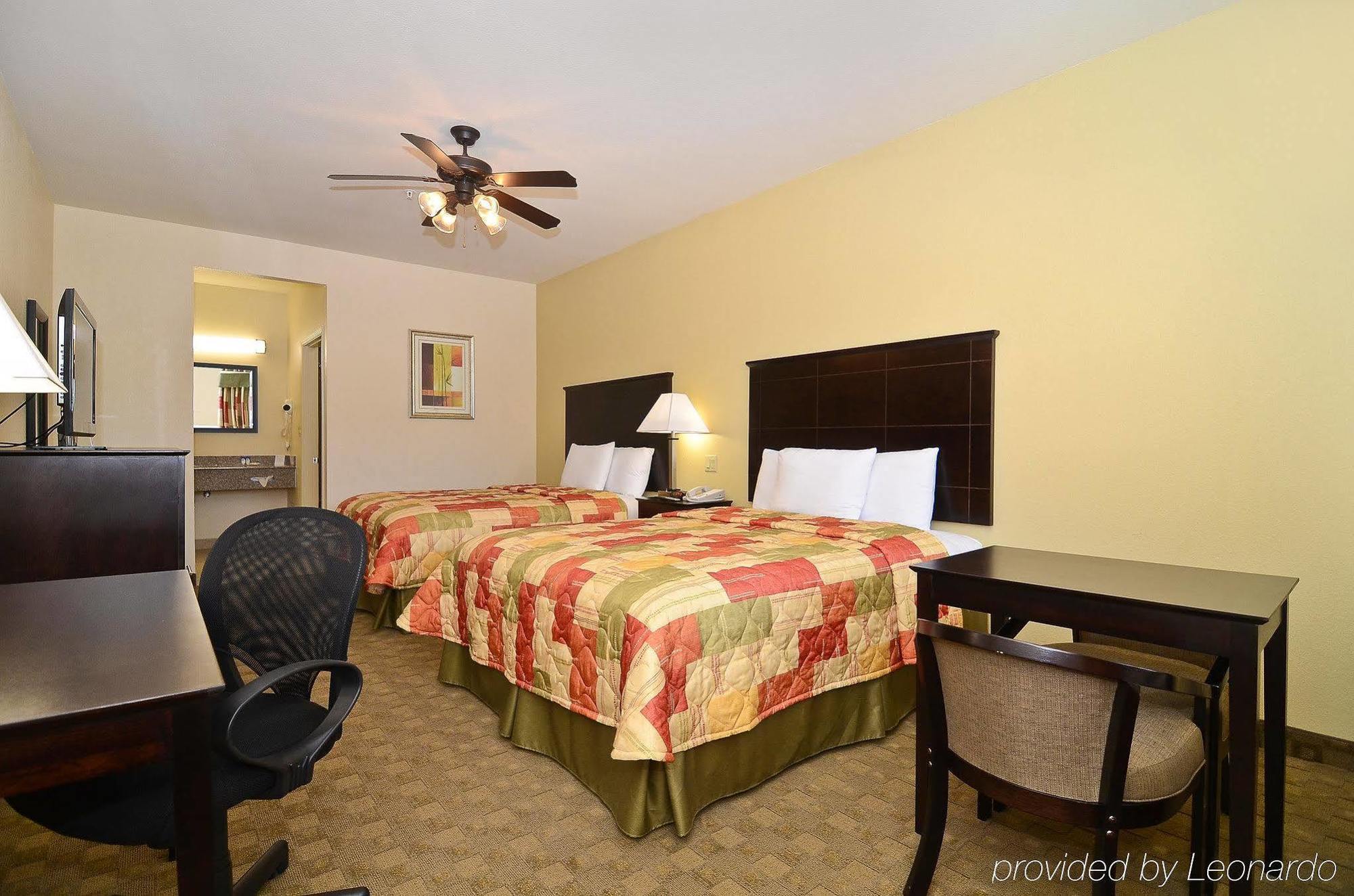 Americas Best Value Inn & Suites Tomball Phòng bức ảnh